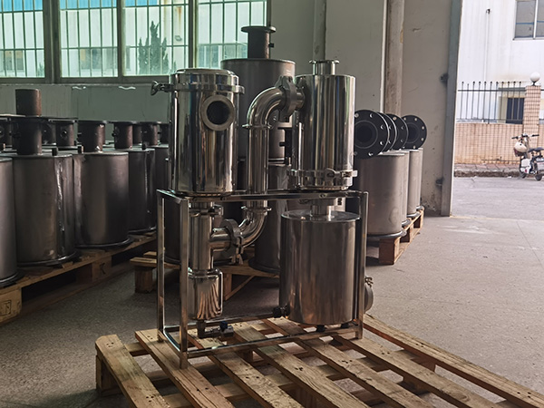 水环式真空泵安装气液分离器的原因是？